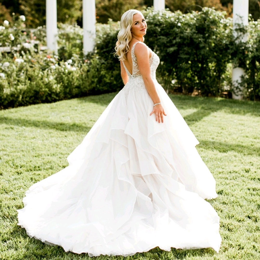 Meet your Posher, Ashley